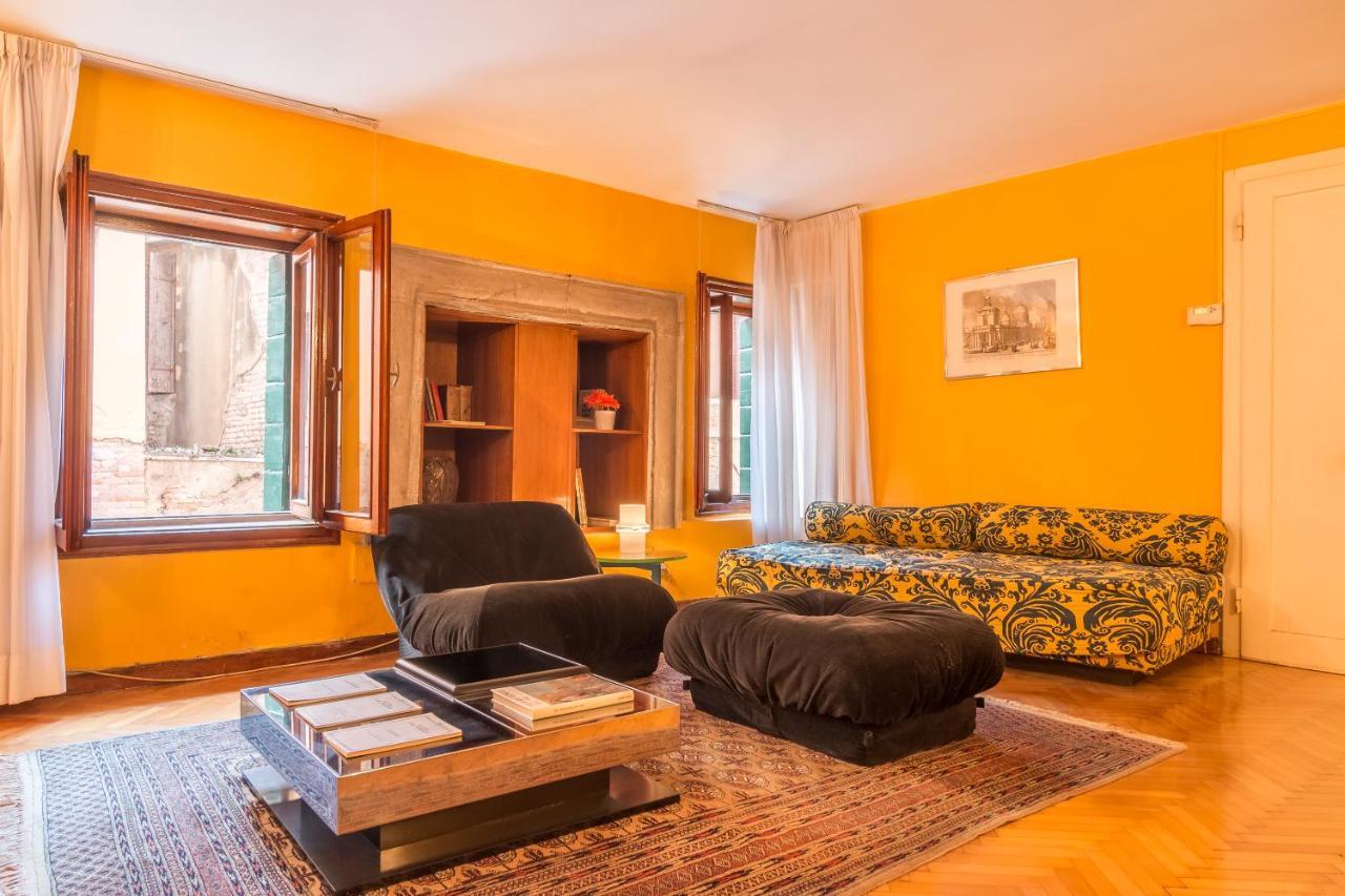 Vintage Nest With @canal View Appartamento Venezia